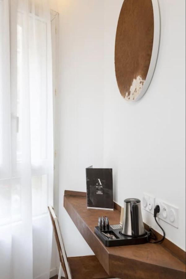 Atypik Hotel Clichy Εξωτερικό φωτογραφία