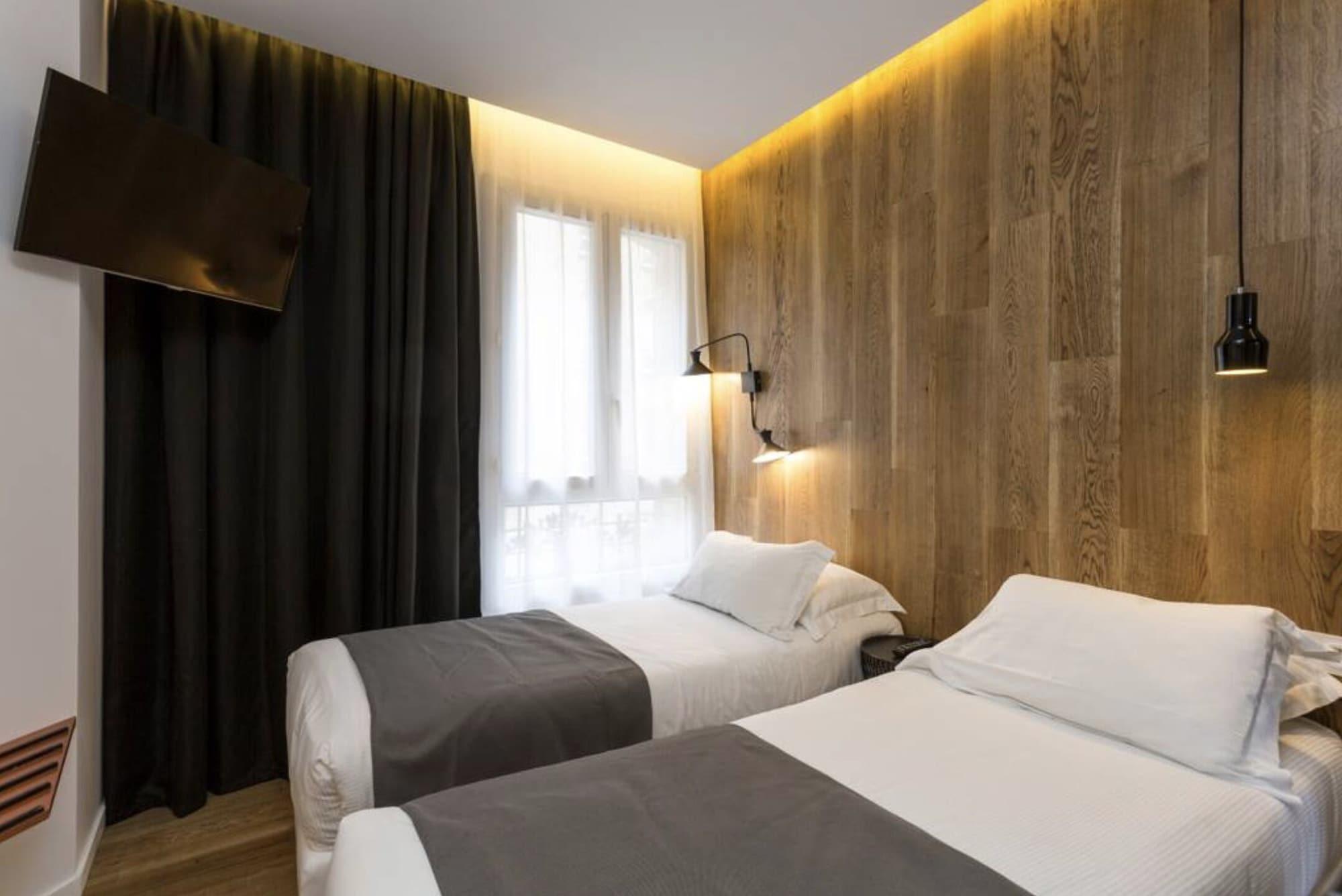 Atypik Hotel Clichy Εξωτερικό φωτογραφία