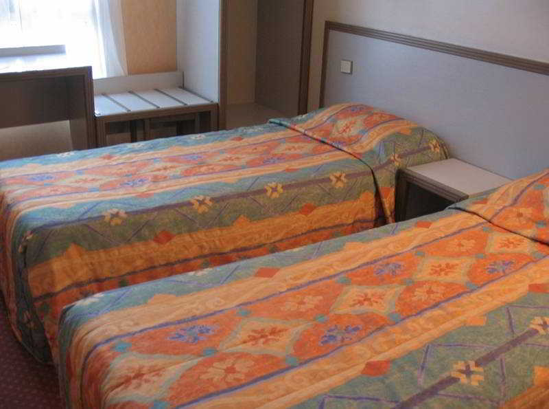 Atypik Hotel Clichy Εξωτερικό φωτογραφία